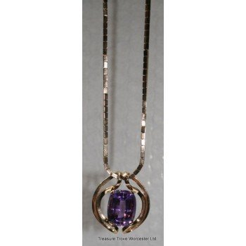 Gold Amethyst Pendant Necklace