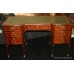 Edwardian Mahogany Inlaid Leather Topped Desk