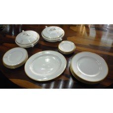 Royal Worcester Grosvenor Part Dinner Service 22 Pieces