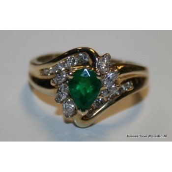Emerald & Diamond Fancy Cluster Yellow Gold Ring