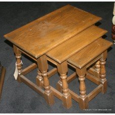 Oak Old Charm Georgian Style Nest of Tables