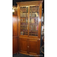 Pair of Fine Antique Mahogany Bookcases