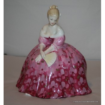 Royal Doulton Figurine "Victoria" HN 2471