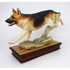 Albany Canine Series Alsatian (G.S.D.) Sculpture