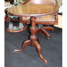 Antique Georgian Mahogany Tripod Tilt-top Circular Occasional Table