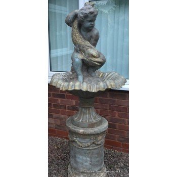 Classical Style Ornate Cherub Garden Fountain