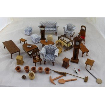 Collection of Vintage Dolls House Furniture & Furnishings