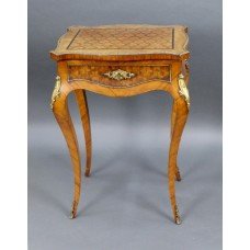 Elegant Antique French Poudreuse c.1860