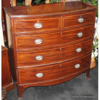 Georgian Mahogany Bow Fronted Chest of Drawers