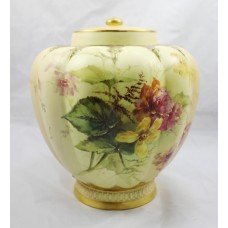 Late 19th c. Royal Worcester Blush Ivory Pot Pourri