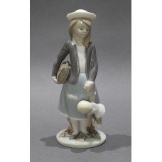 Lladro Figurine Autumn Schoolgirl 5218