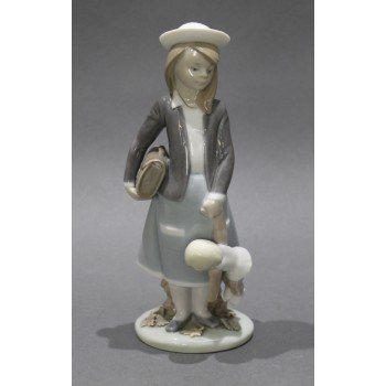 Lladro Figurine Autumn Schoolgirl 5218