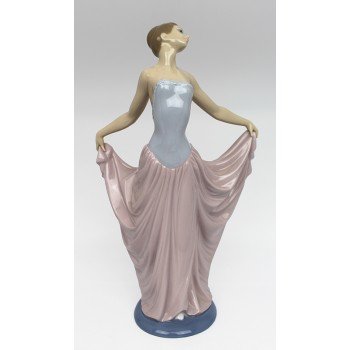 Lladro Figurine Lady with Splayed Dress