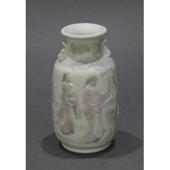 Small Decorative Lladro Vase 5257