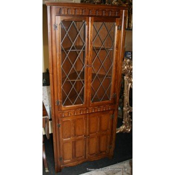 Oak Old Charm Corner Cabinet