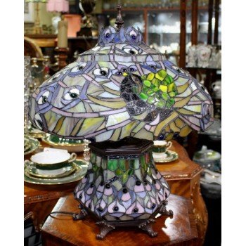Ornate Tiffany Style Table Lamp
