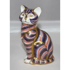 Royal Crown Derby Paperweight Cat Gold Seal