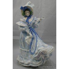 Royal Doulton Figurine "Forget-Me-Nots" HN 3700