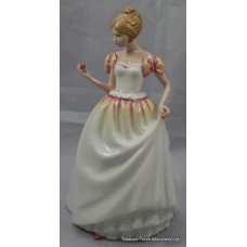 Royal Doulton Figurine "Gift of Love" HN 3427