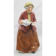Royal Doulton Figurine "Teatime" HN 2255