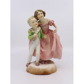 Royal Worcester Doughty Figurine The Sister 3149