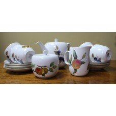 Royal Worcester Evesham Pattern 6 Place Setting Tea Service