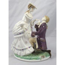 Royal Worcester Figurine 'The Proposal'