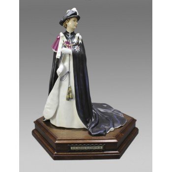 Royal Worcester Elizabeth II by Ronald van Ruyckevelt