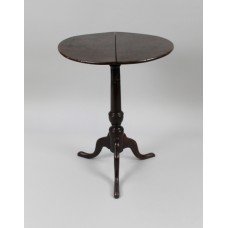 Small 18th c. Georgian Oak Tripod Table