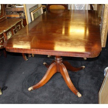 Quality Solid Mahogany Twin Pedestal Dining Table Extending with Three Leaves