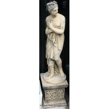 Stone Finish Composite Stone Garden Statue on Pedestal