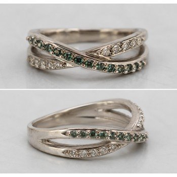 Vintage 9ct White Gold Diamond and Demantoid Ring Vintage 9ct White Gold Diamond and Demantoid Ring